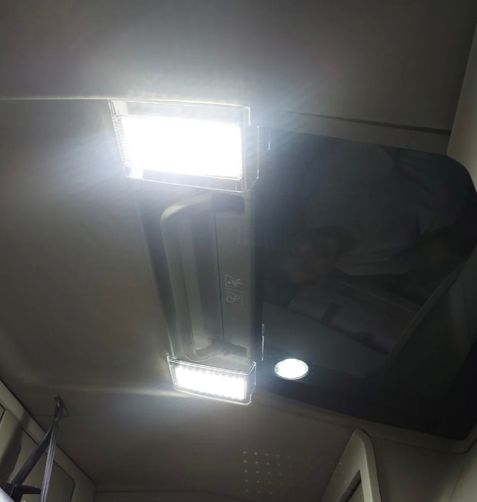 Volvo V4 Dual Colour Interior Lights (White/Red)